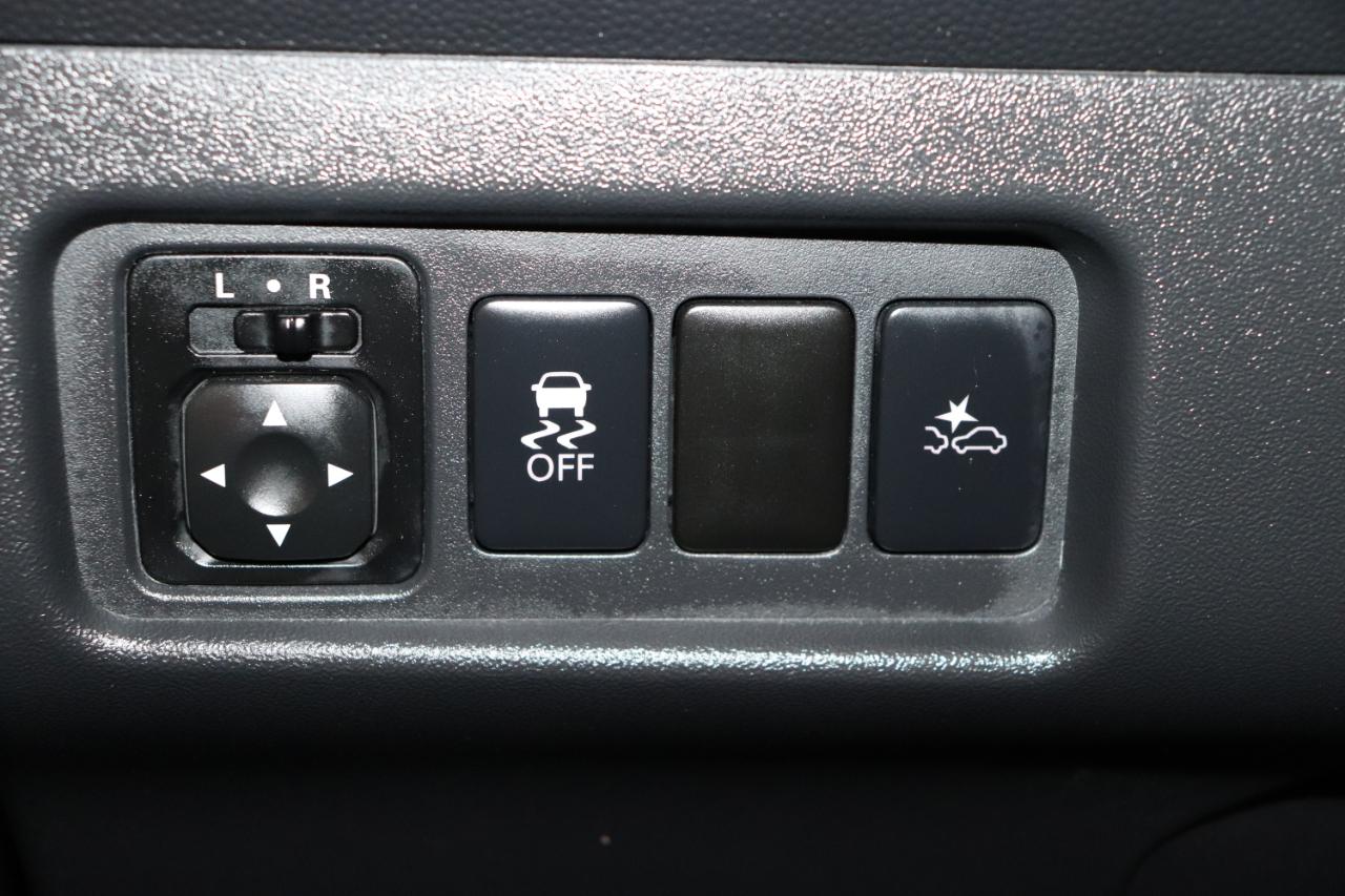 Mitsubishi Mirage ES CVT 2024