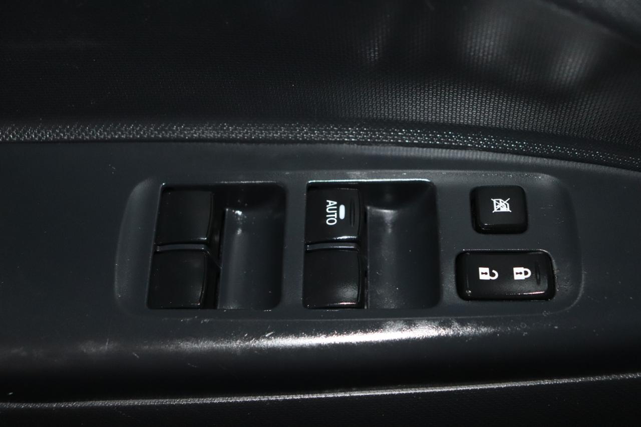 Mitsubishi Mirage ES CVT 2024