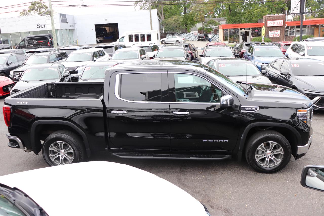 GMC Sierra 1500 4WD Crew Cab 147" SLT 2025