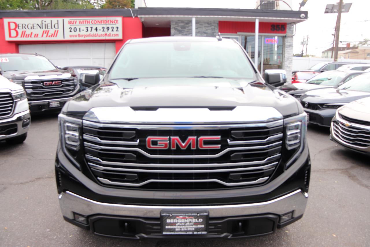 GMC Sierra 1500 4WD Crew Cab 147" SLT 2025
