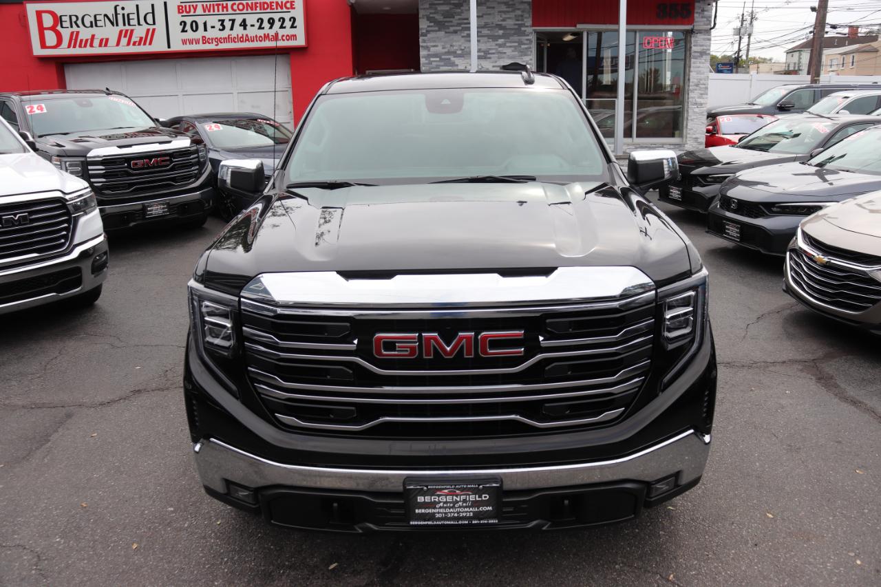 GMC Sierra 1500 4WD Crew Cab 147" SLT 2025