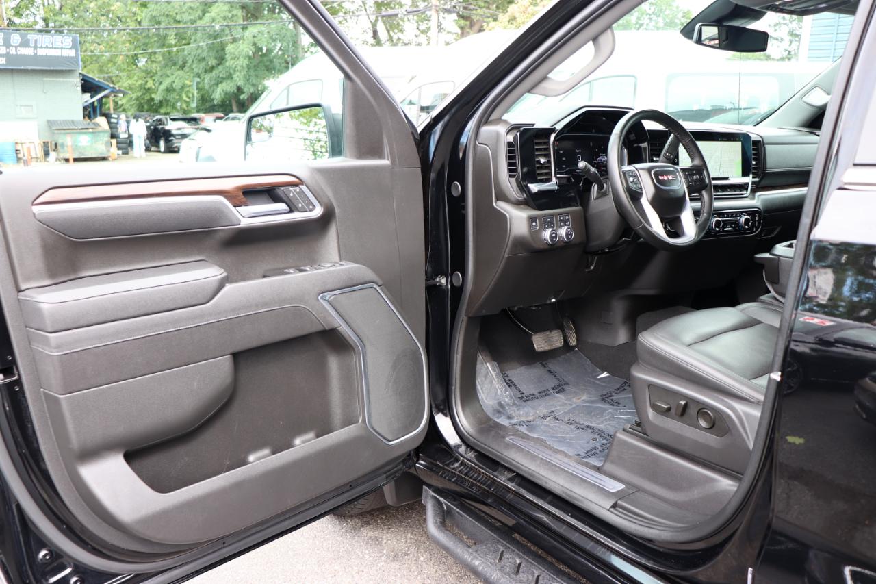 GMC Sierra 1500 4WD Crew Cab 147" SLT 2025