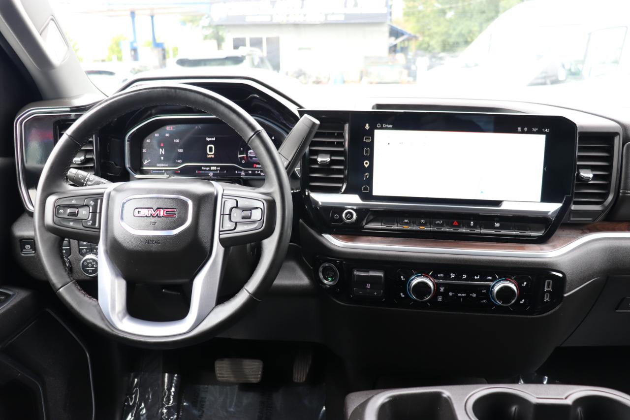GMC Sierra 1500 4WD Crew Cab 147" SLT 2025