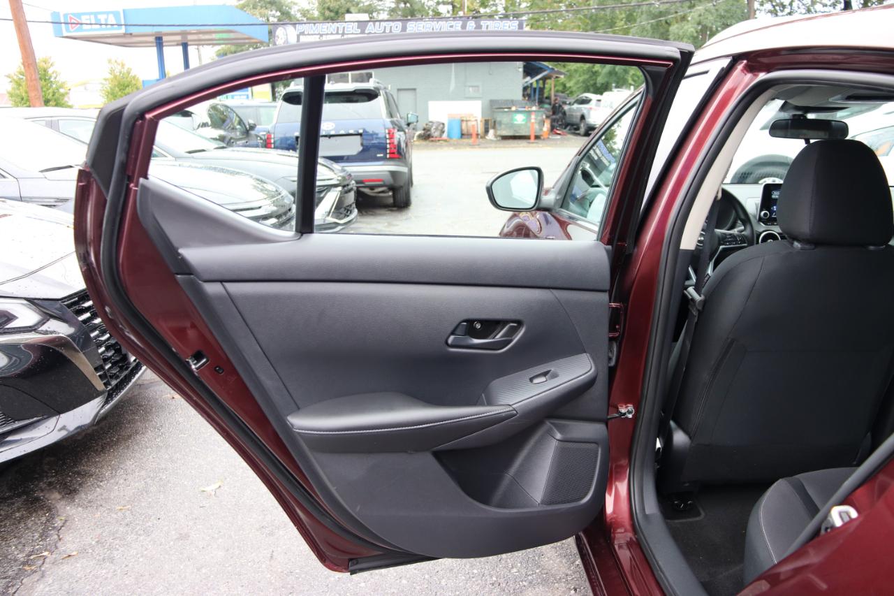 Nissan Sentra SV CVT 2025