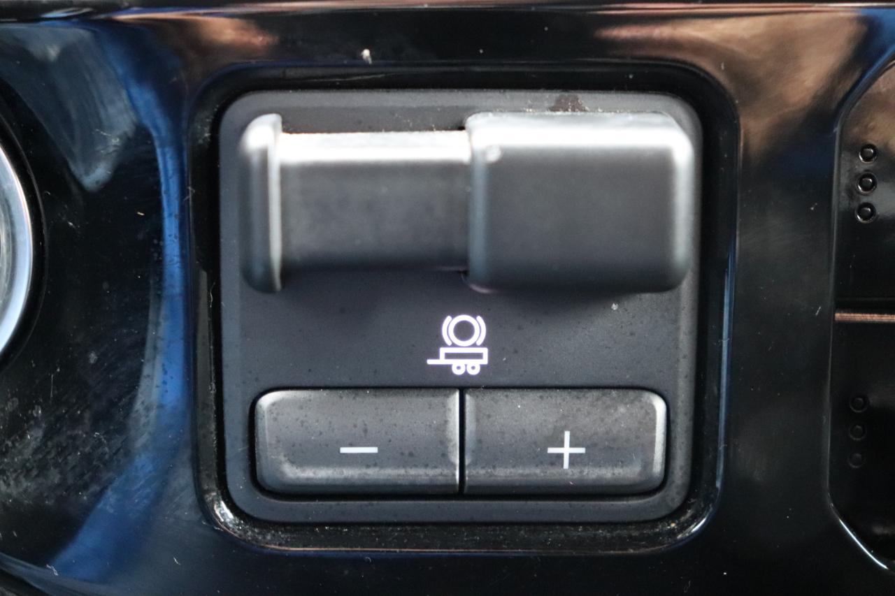 Chevrolet Silverado 1500 4WD Crew Cab 147" LT w/1LT 2025