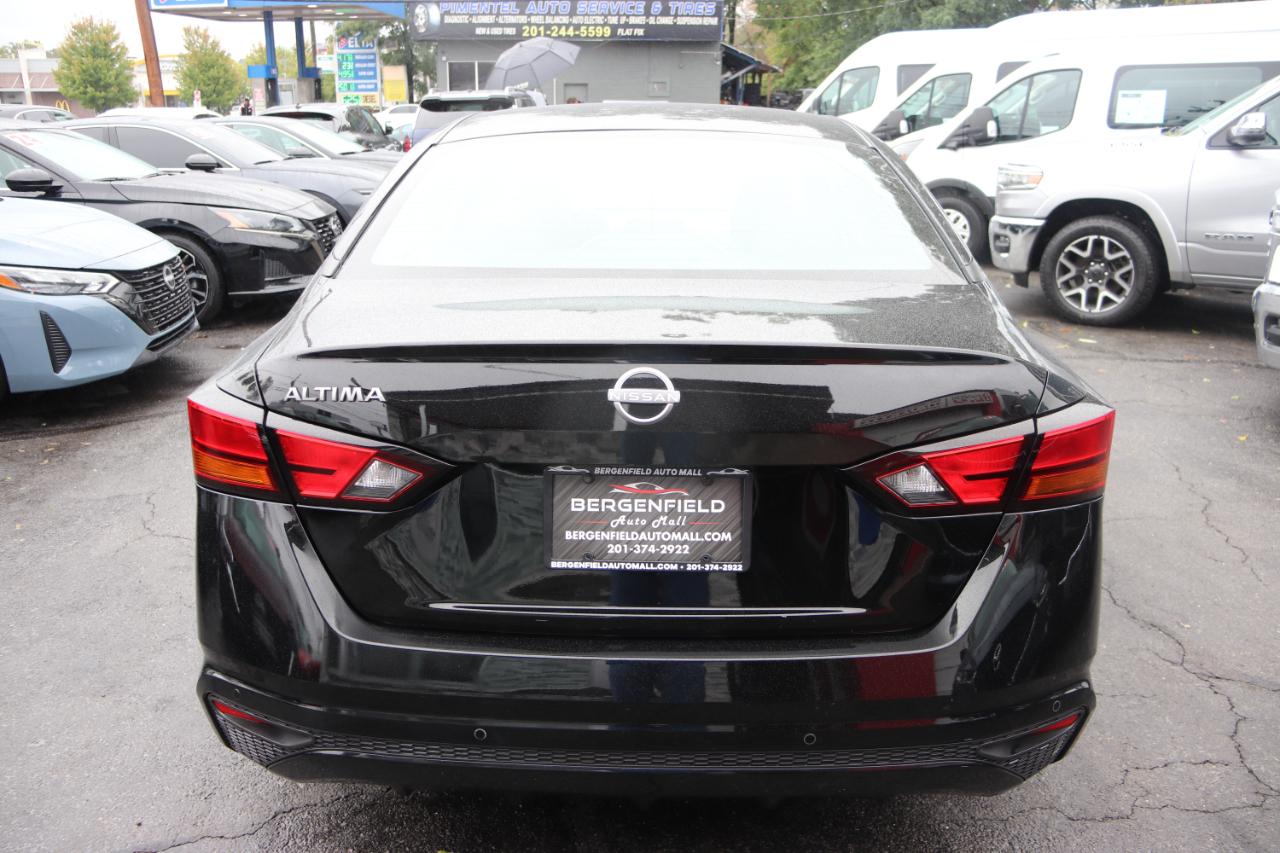 Nissan Altima 2.5 S Sedan 2024