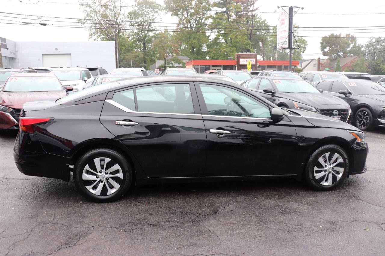 Nissan Altima 2.5 S Sedan 2024