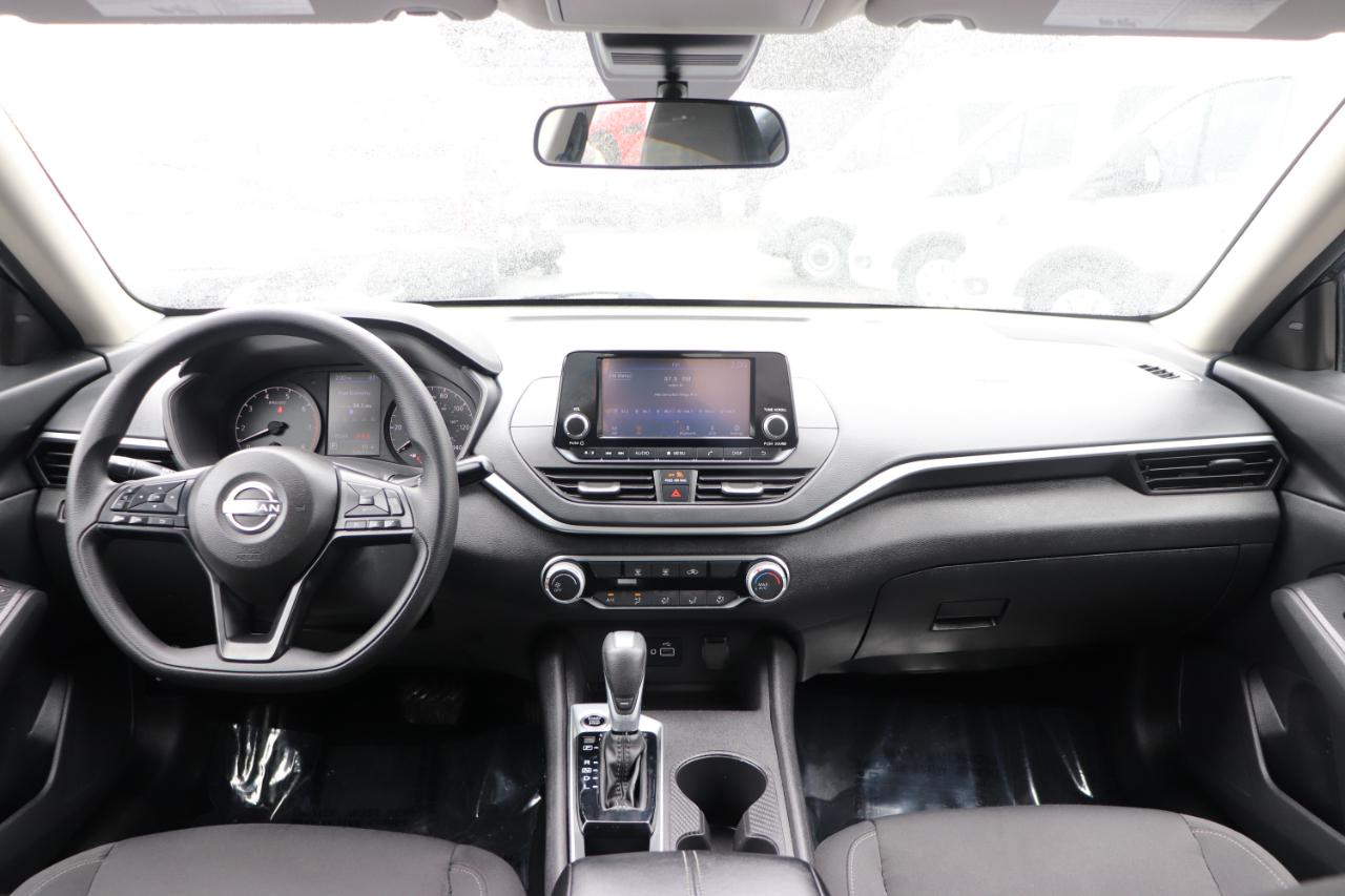 Nissan Altima 2.5 S Sedan 2024