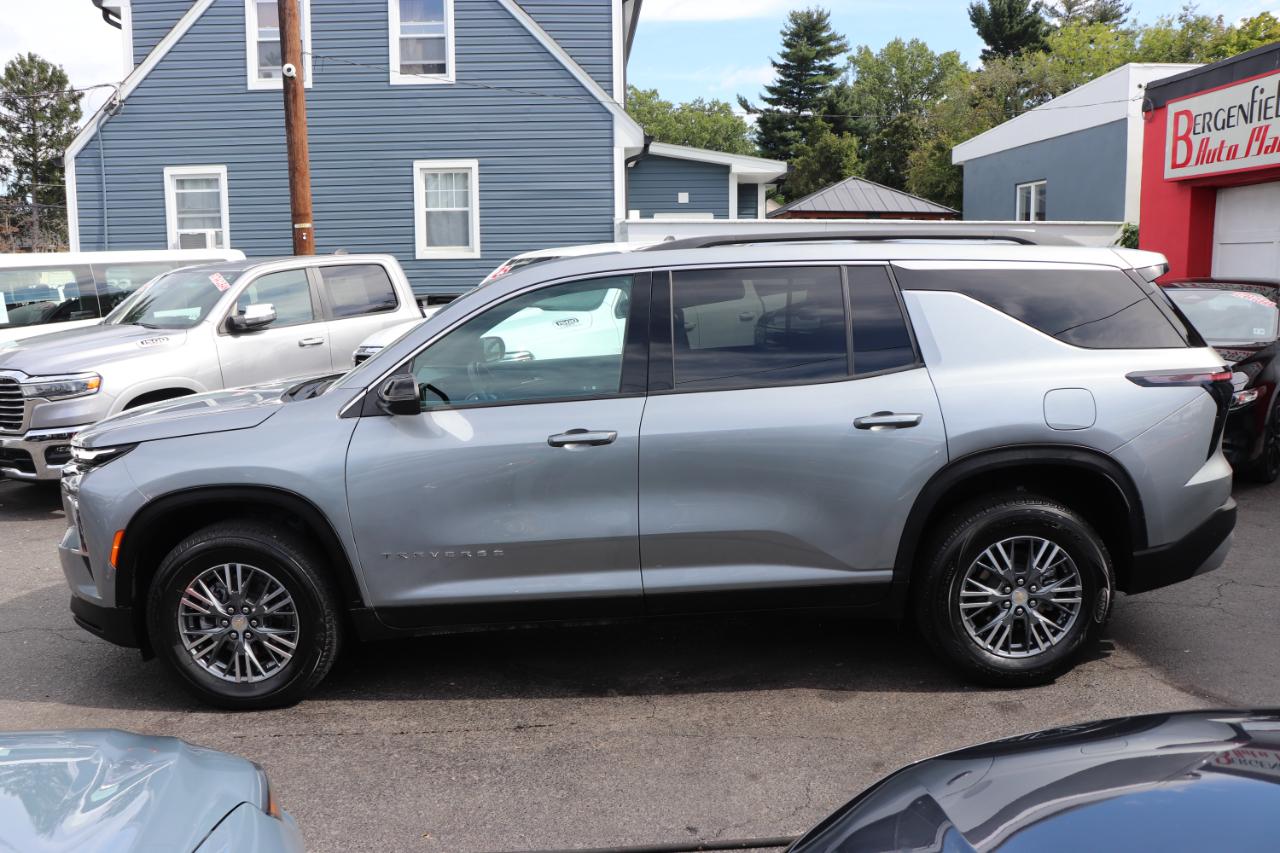 Chevrolet Traverse FWD 4dr LT w/1LT 2025