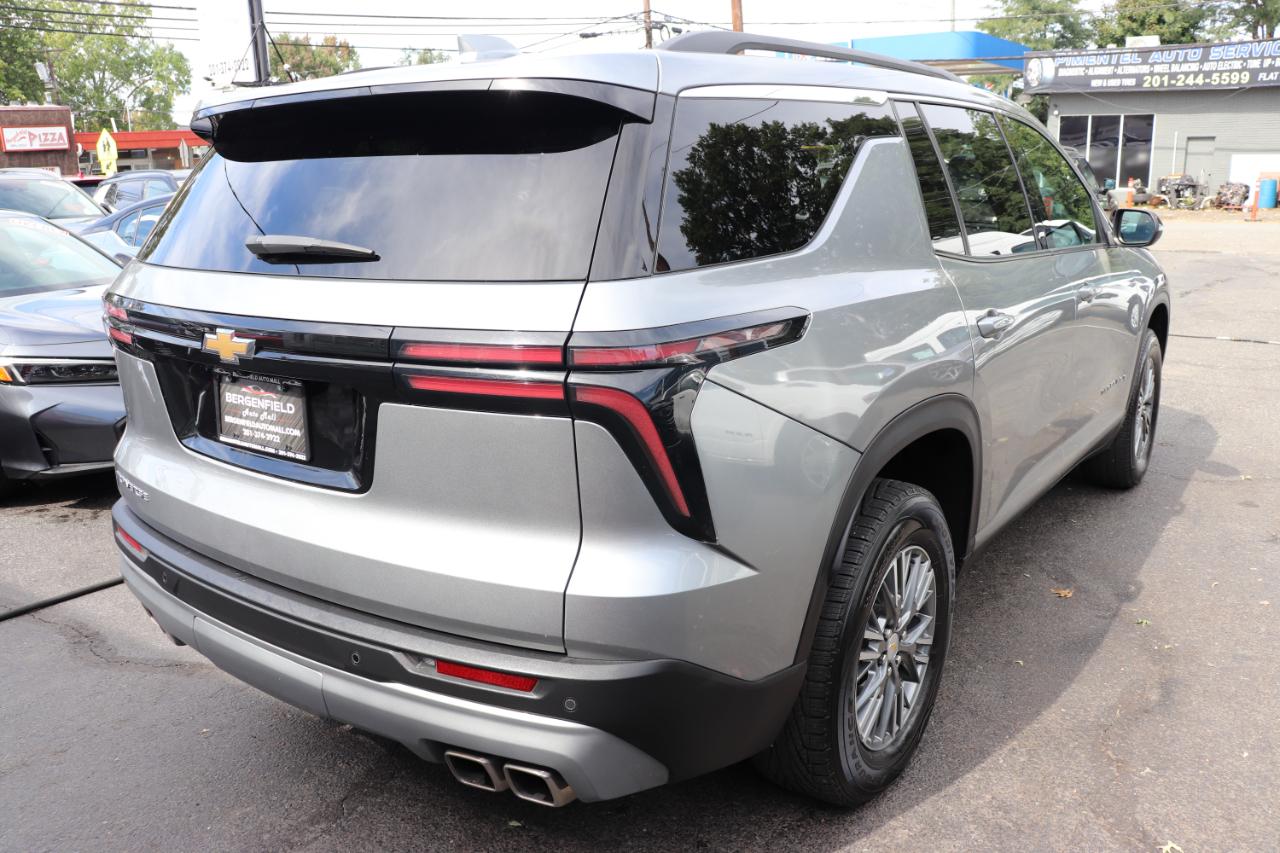Chevrolet Traverse FWD 4dr LT w/1LT 2025