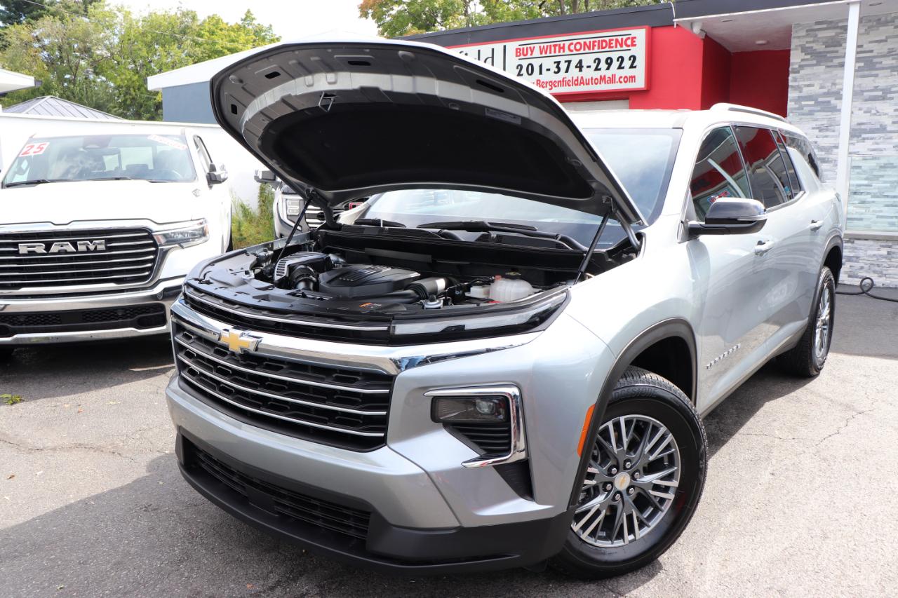 Chevrolet Traverse FWD 4dr LT w/1LT 2025