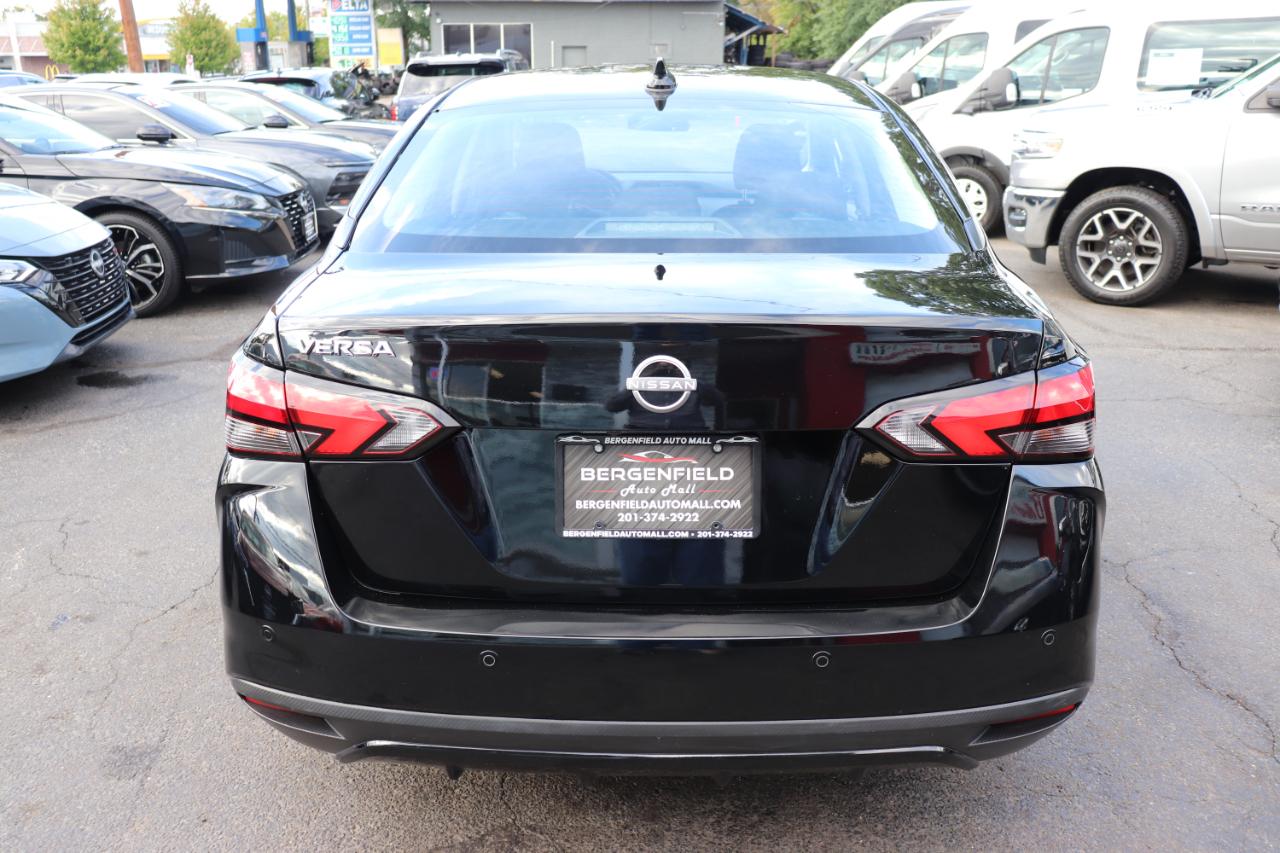 Nissan Versa SV CVT 2025
