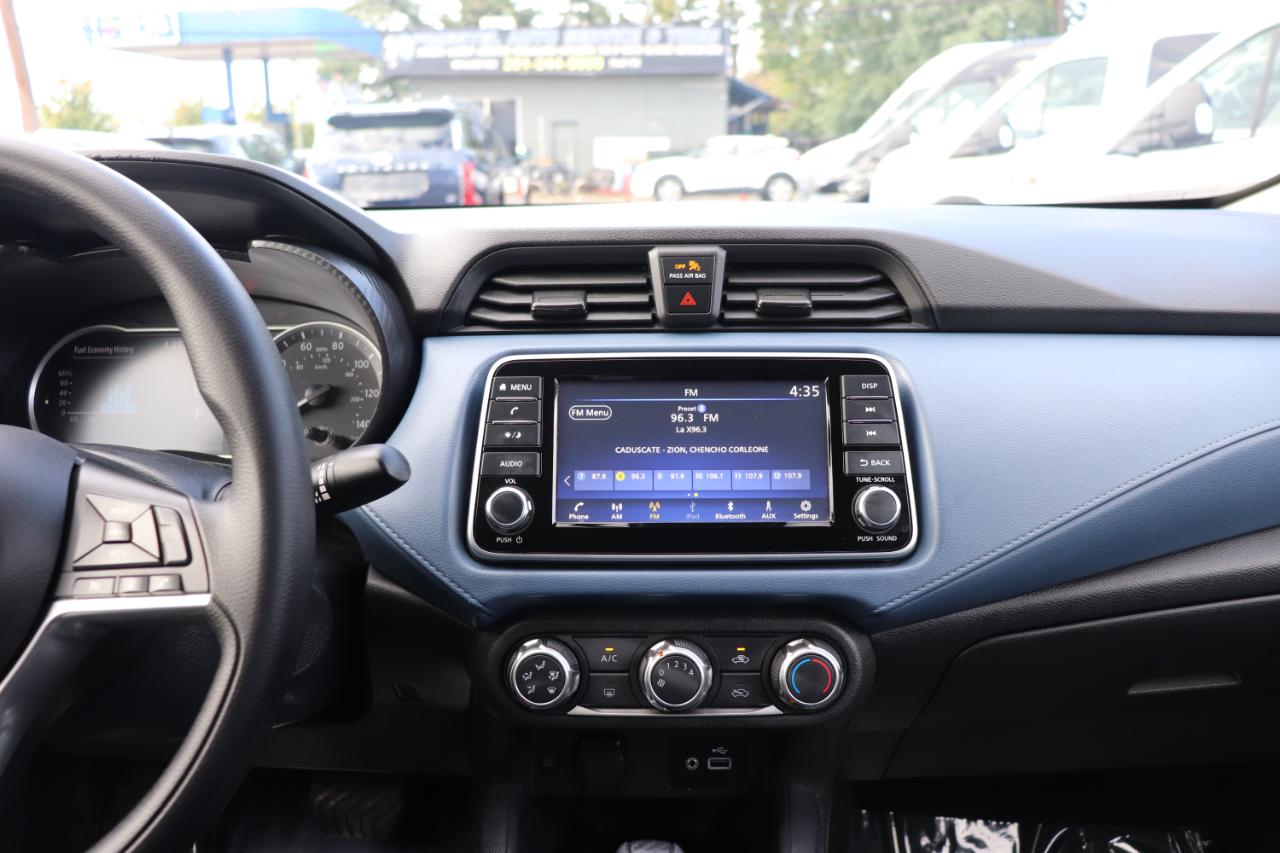 Nissan Versa SV CVT 2025