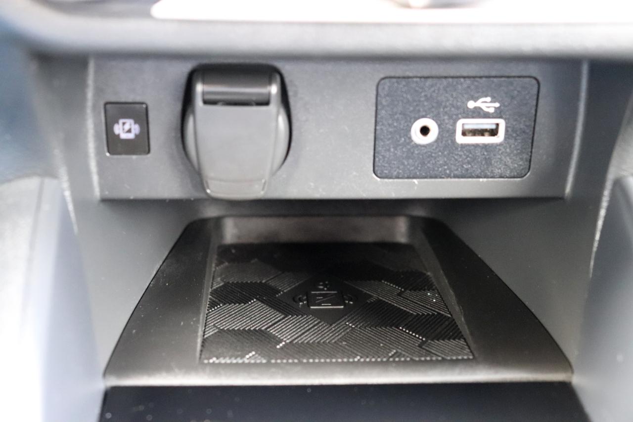 Nissan Versa SV CVT 2025