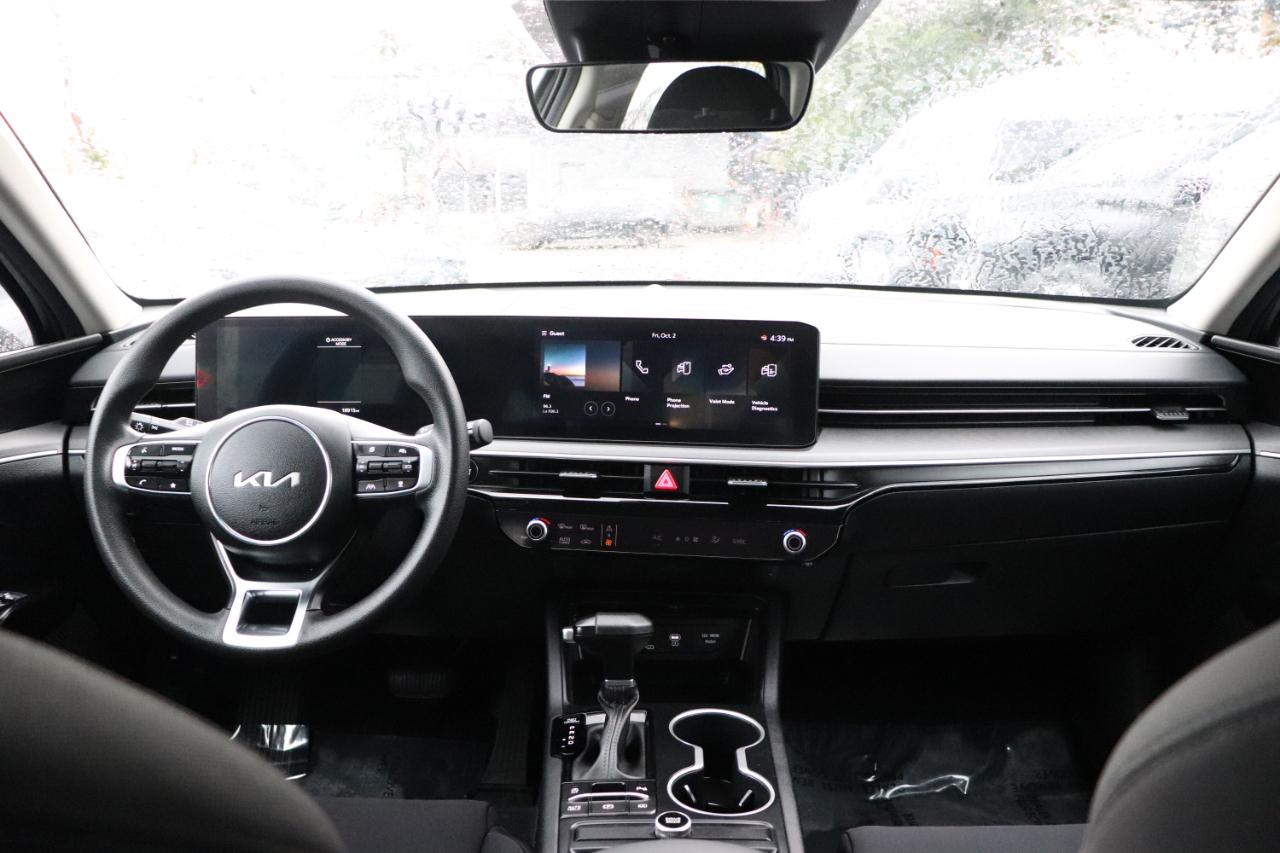 Kia K5 LXS Auto FWD 2026