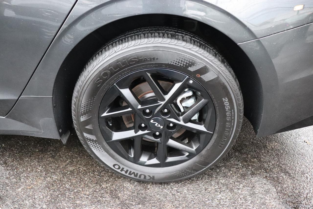Kia K5 LXS Auto FWD 2026