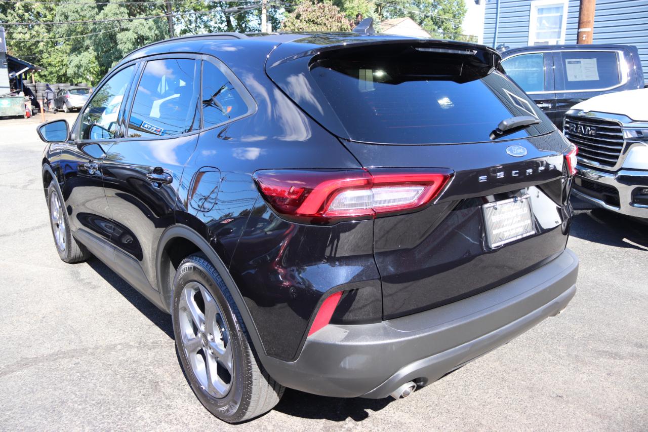 Ford Escape ST-Line FWD 2025