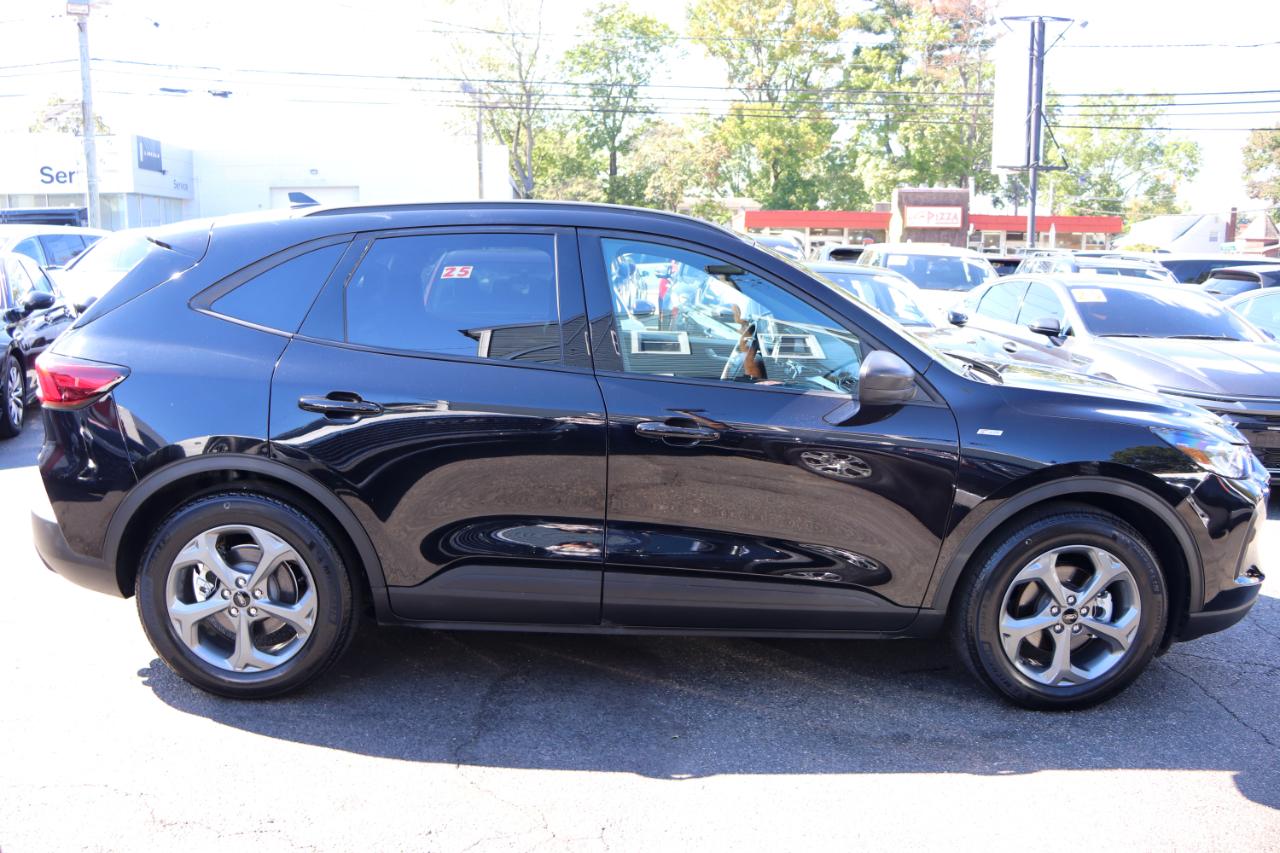 Ford Escape ST-Line FWD 2025