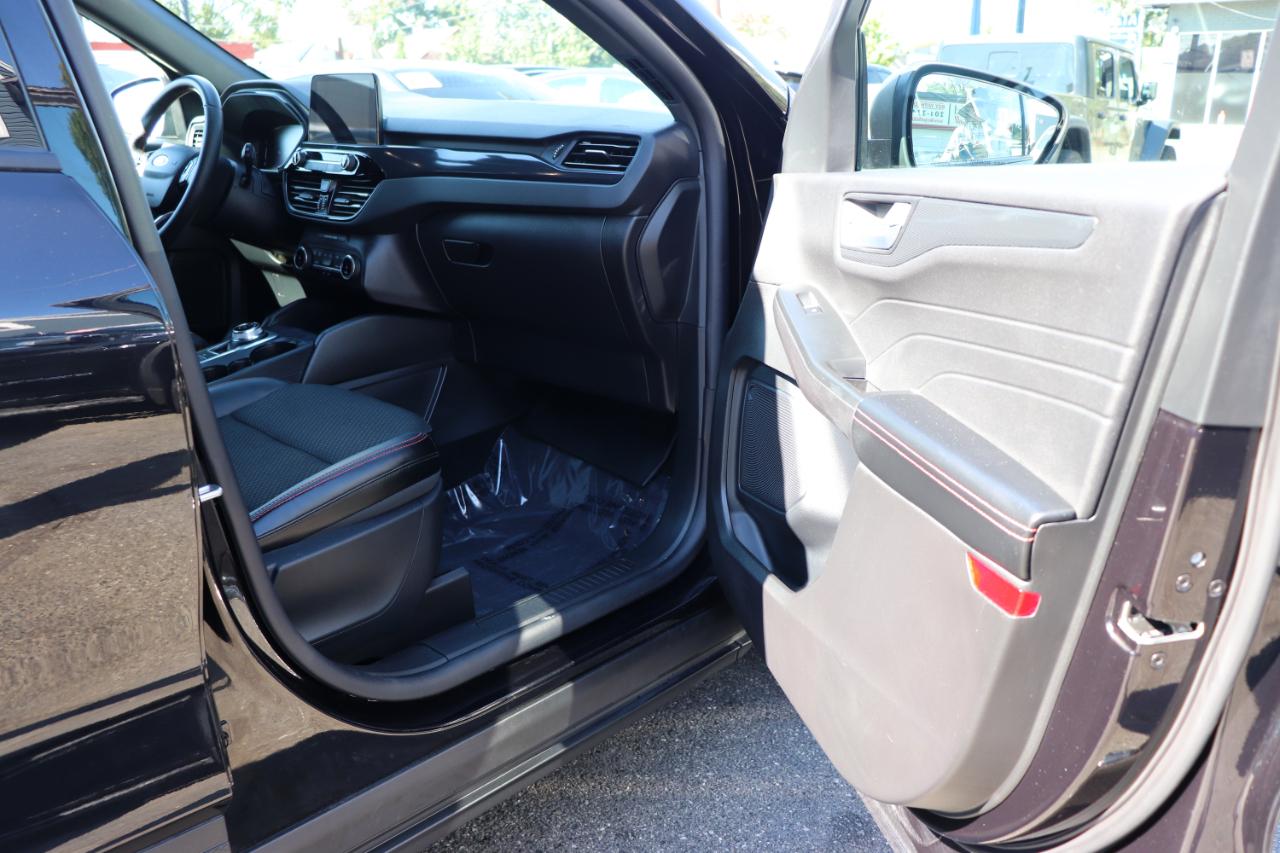 Ford Escape ST-Line FWD 2025