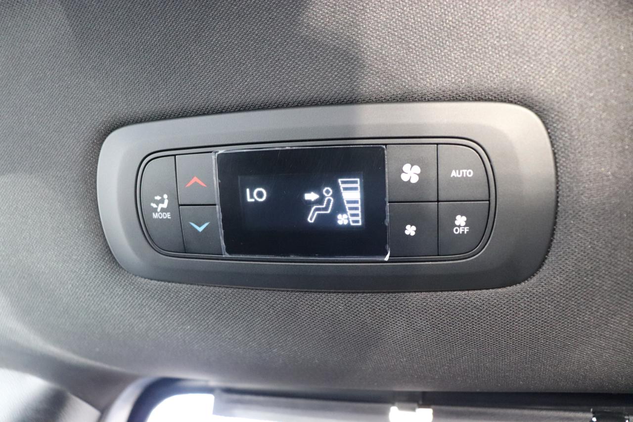 Chrysler Pacifica Select FWD 2027