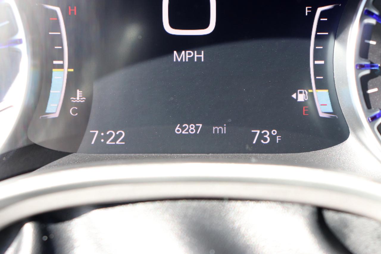 Chrysler Pacifica Select FWD 2027