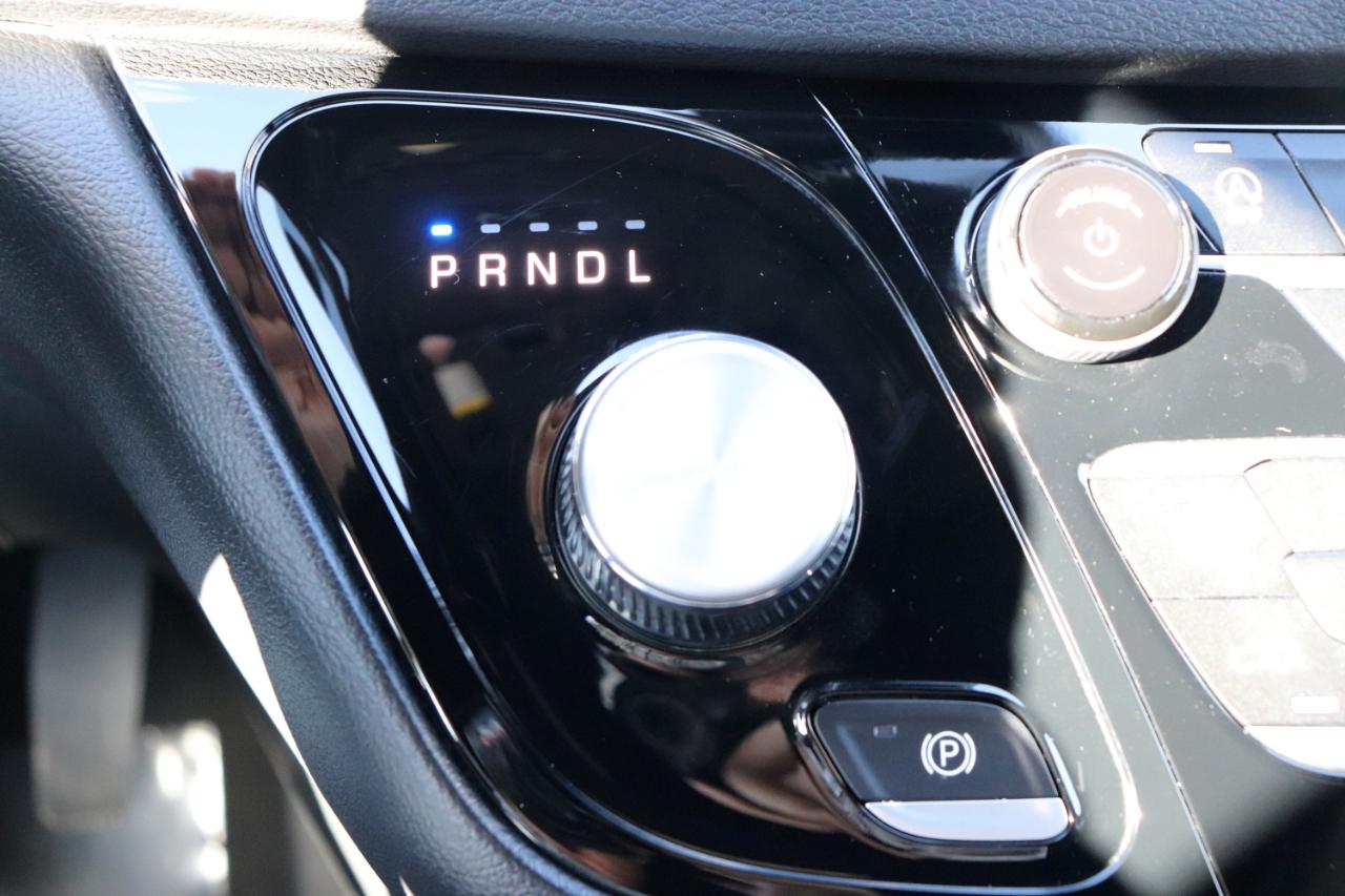Chrysler Pacifica Select FWD 2027