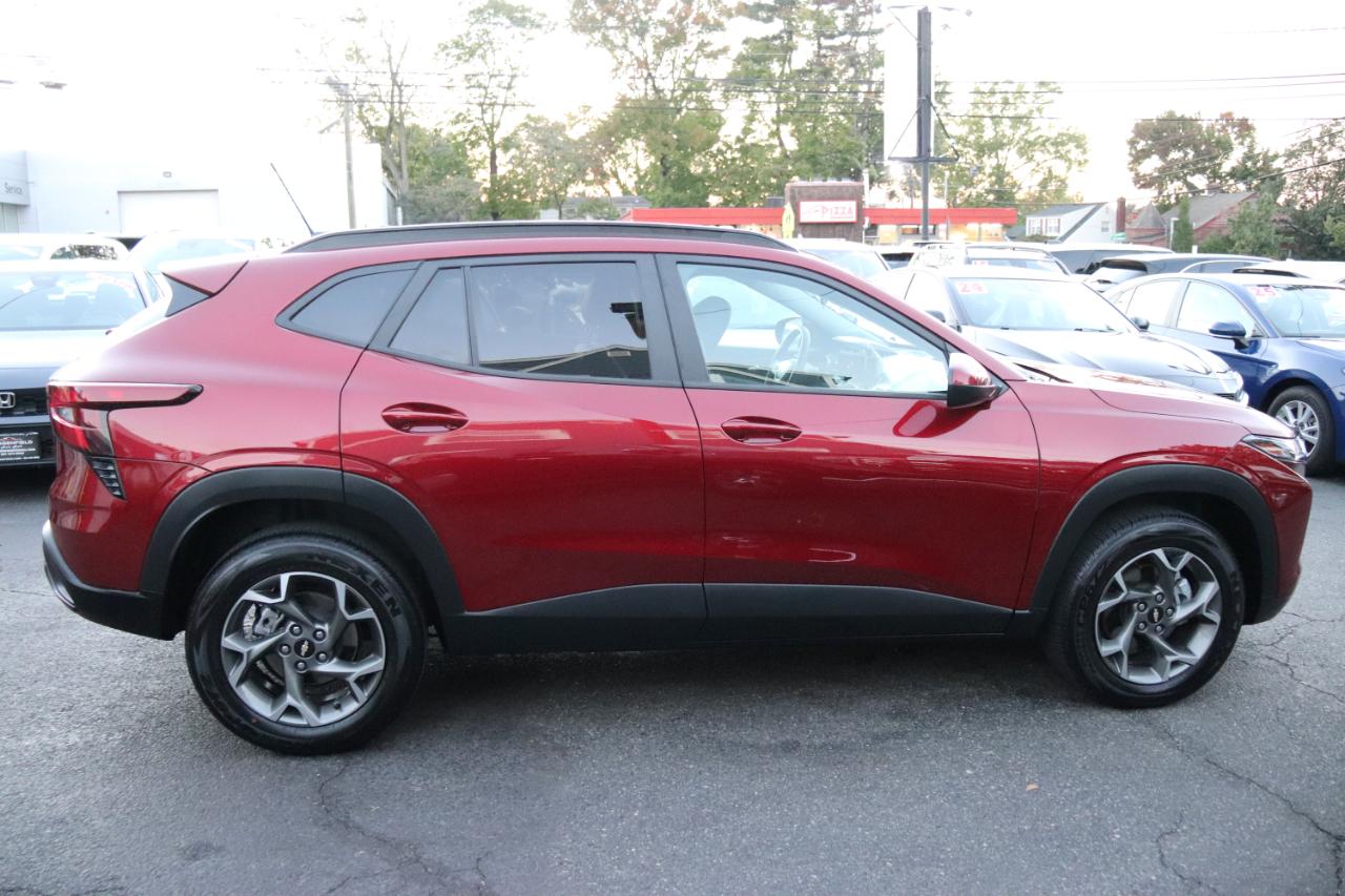 Chevrolet Trax FWD 4dr LT 2025