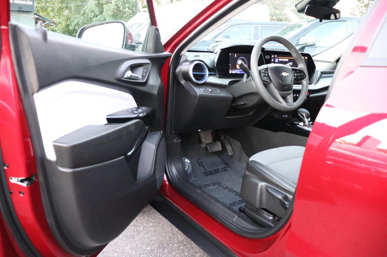Chevrolet Trax FWD 4dr LT 2025