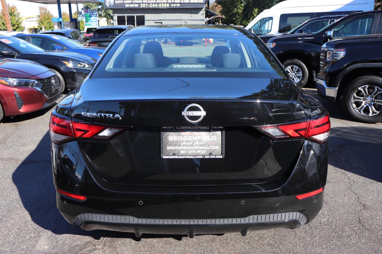 Nissan Sentra S CVT 2025