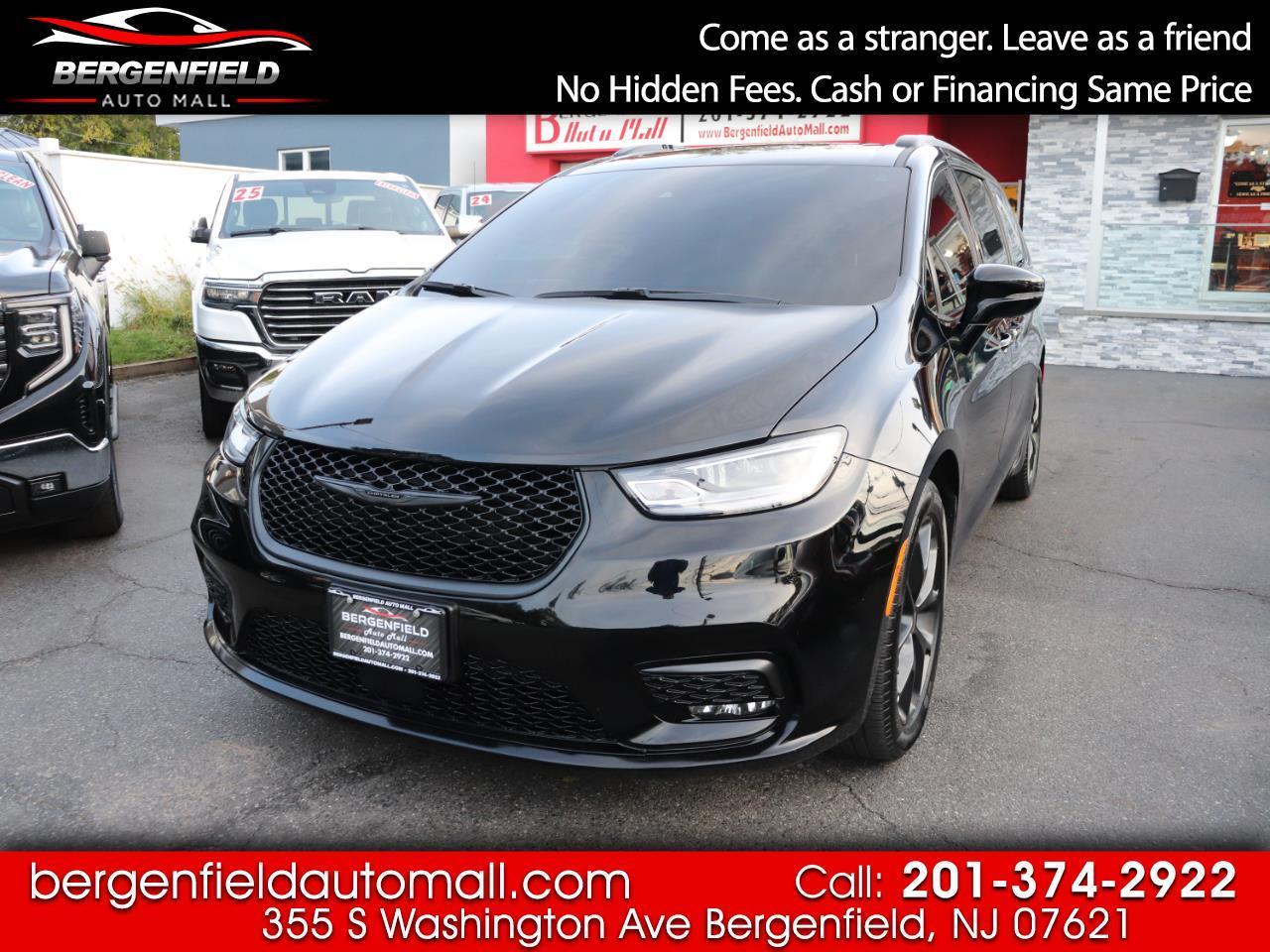 2025 Chrysler Pacifica Limited FWD