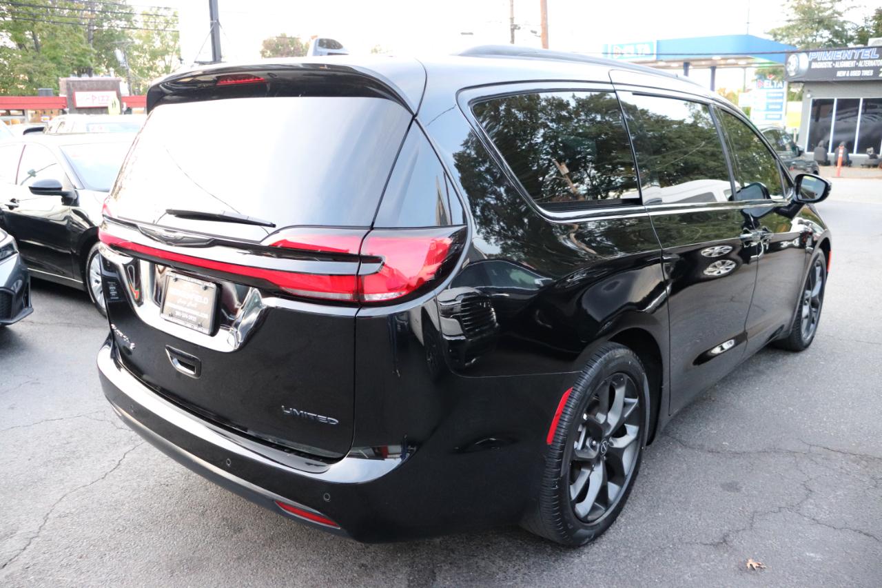 Chrysler Pacifica Limited FWD 2025