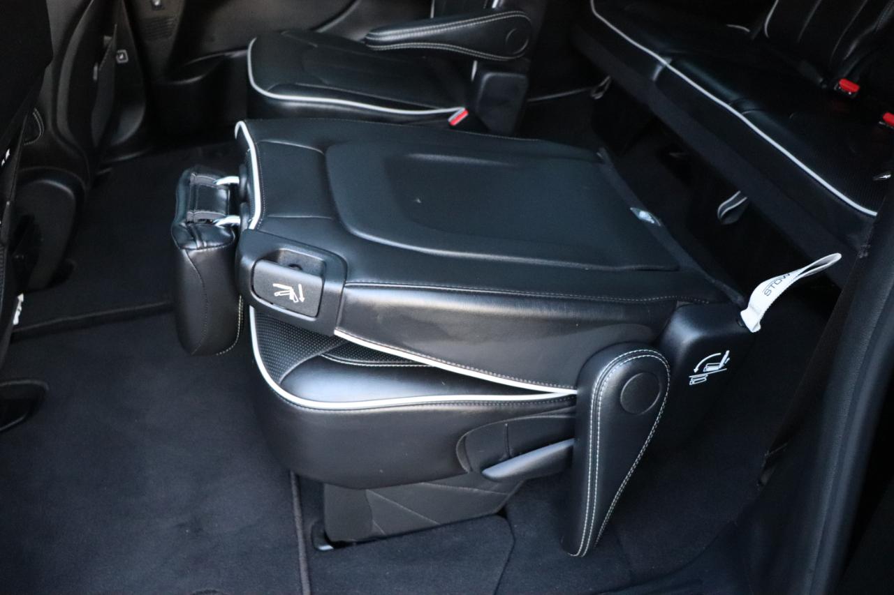 Chrysler Pacifica Limited FWD 2025