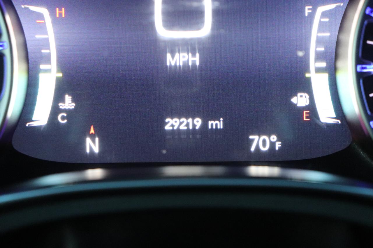 Chrysler Pacifica Limited FWD 2025