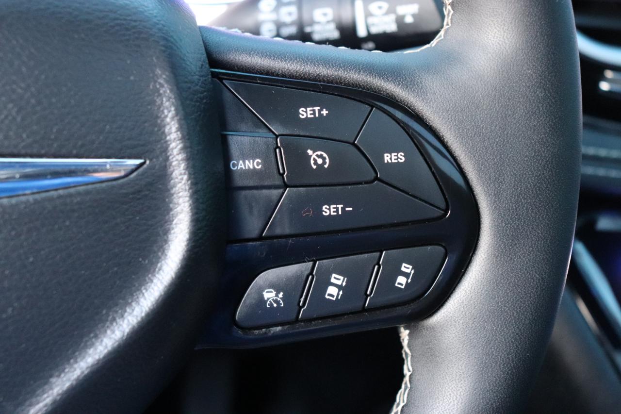 Chrysler Pacifica Limited FWD 2025