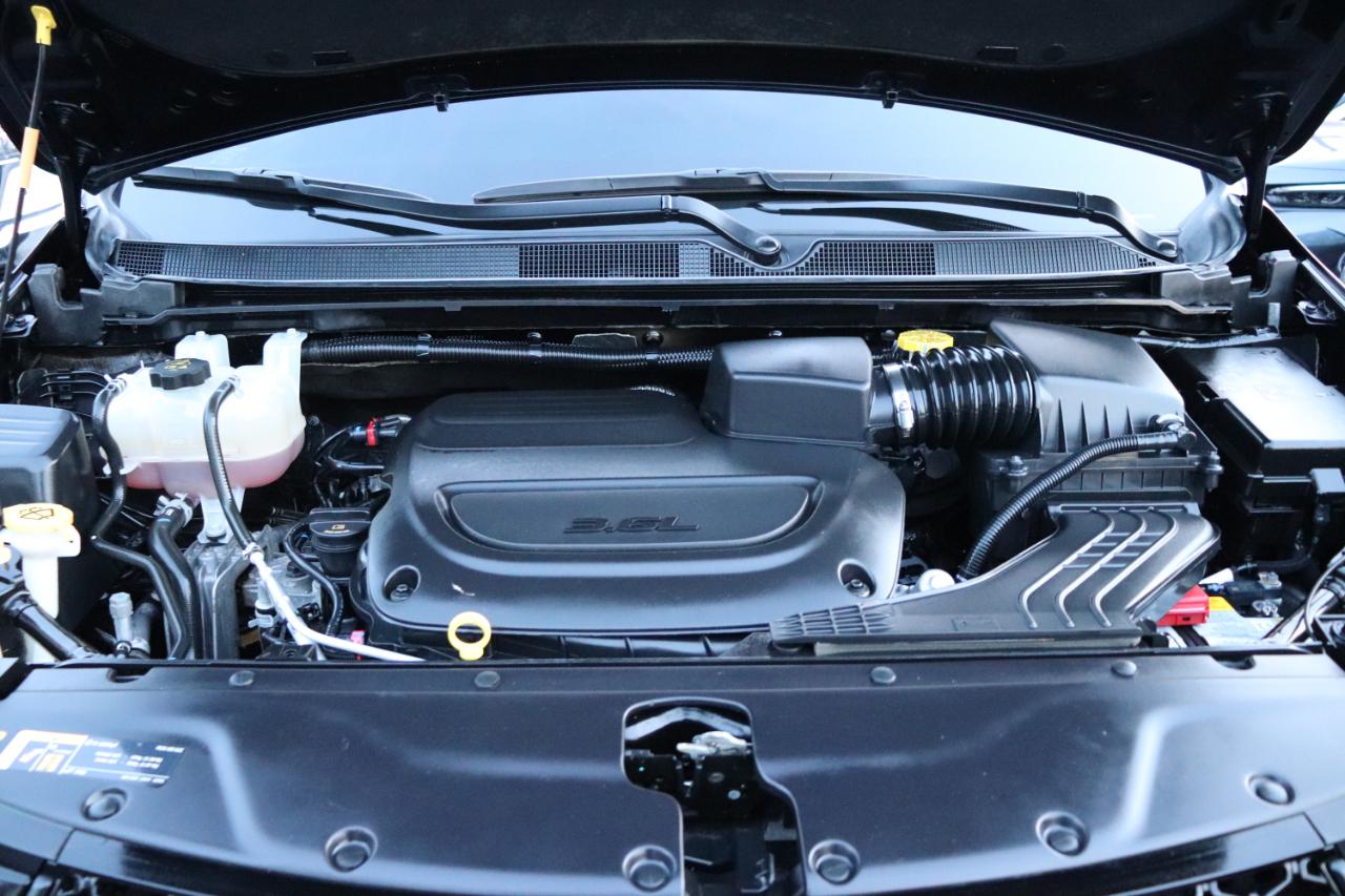 Chrysler Pacifica Limited FWD 2025