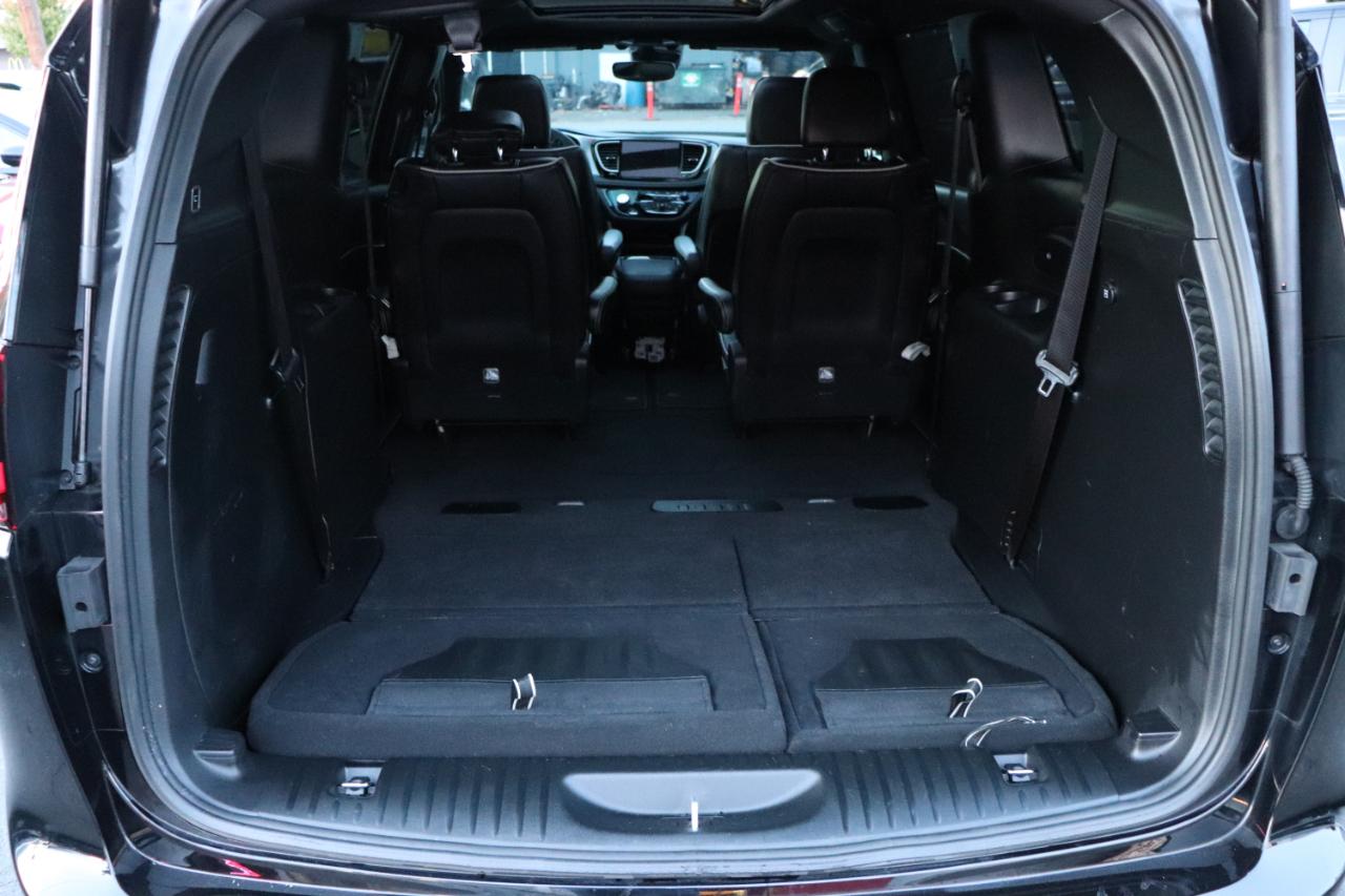 Chrysler Pacifica Limited FWD 2025