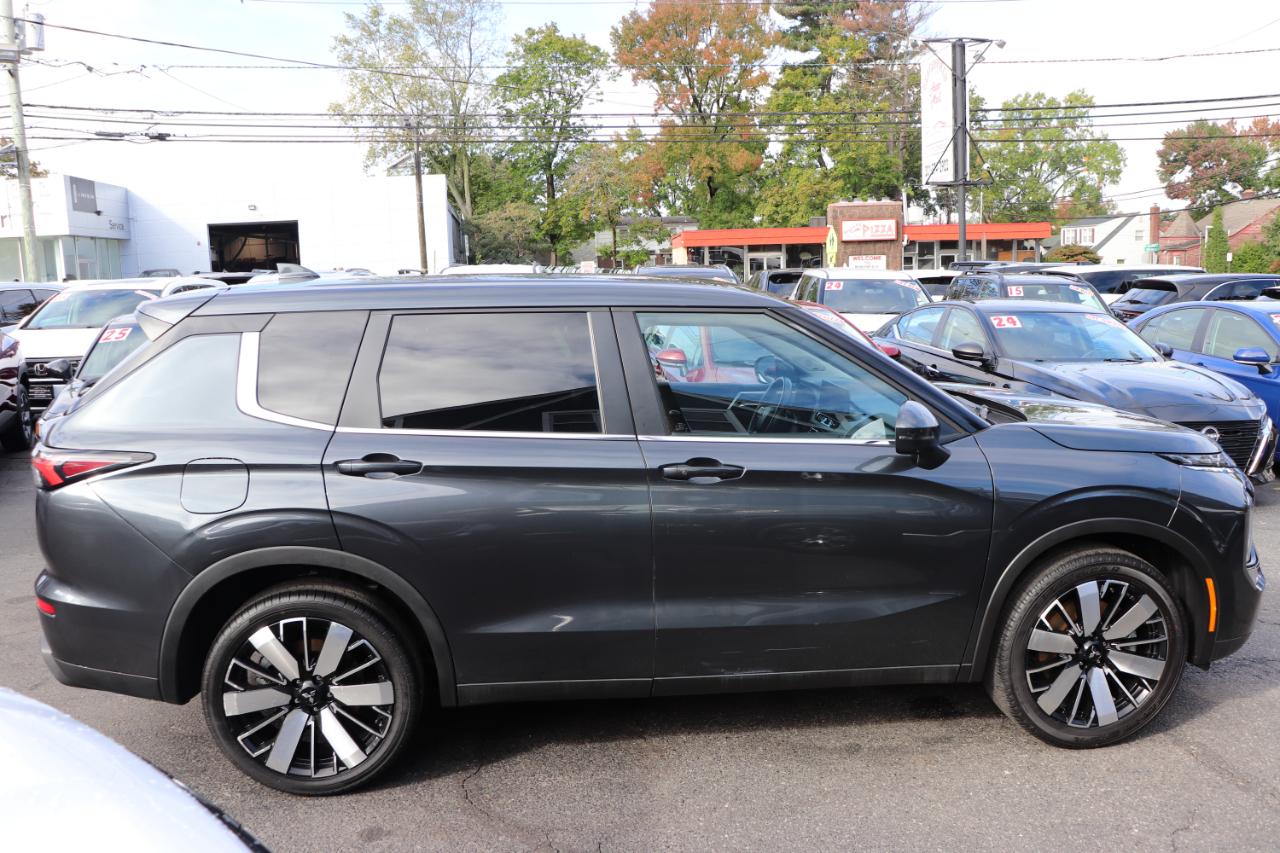 Mitsubishi Outlander SE FWD 2025