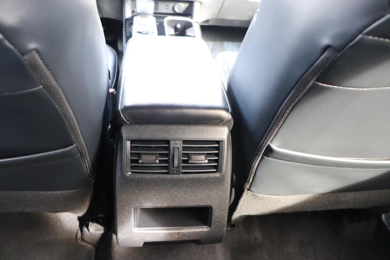 Mitsubishi Outlander SE FWD 2025