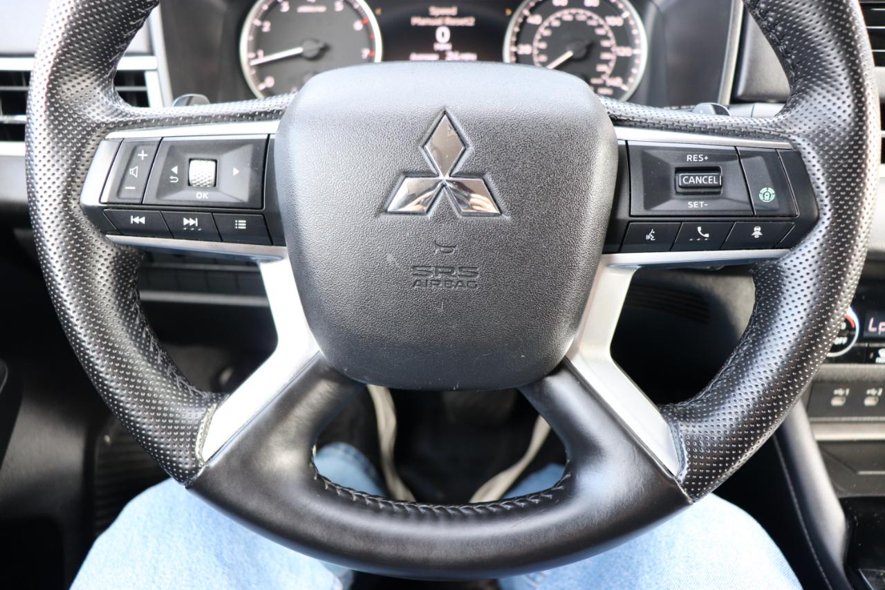 Mitsubishi Outlander SE FWD 2025