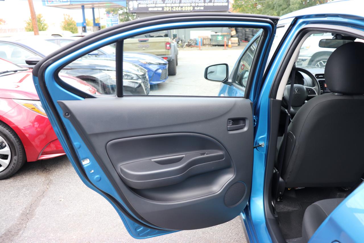 Mitsubishi Mirage G4 ES CVT 2024