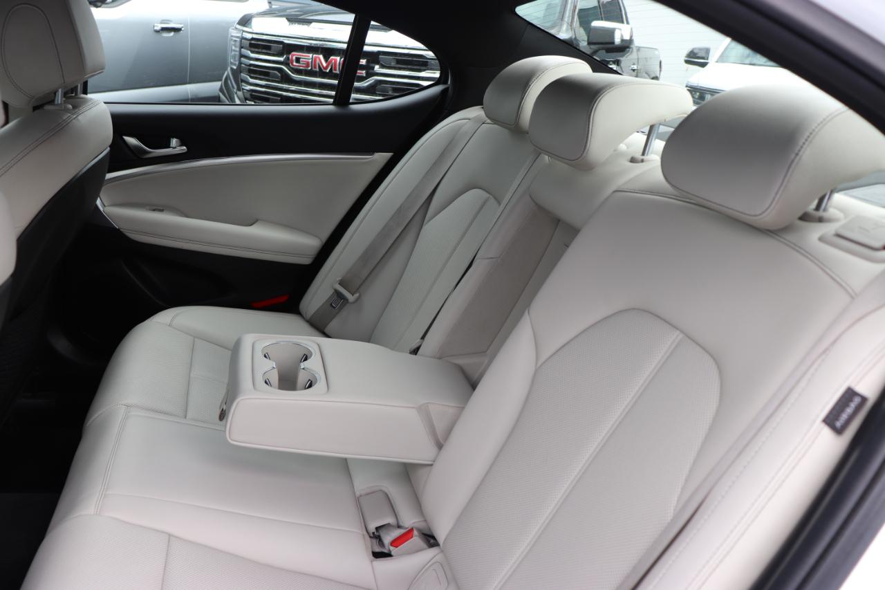 Genesis G70 2.5T AWD 2025