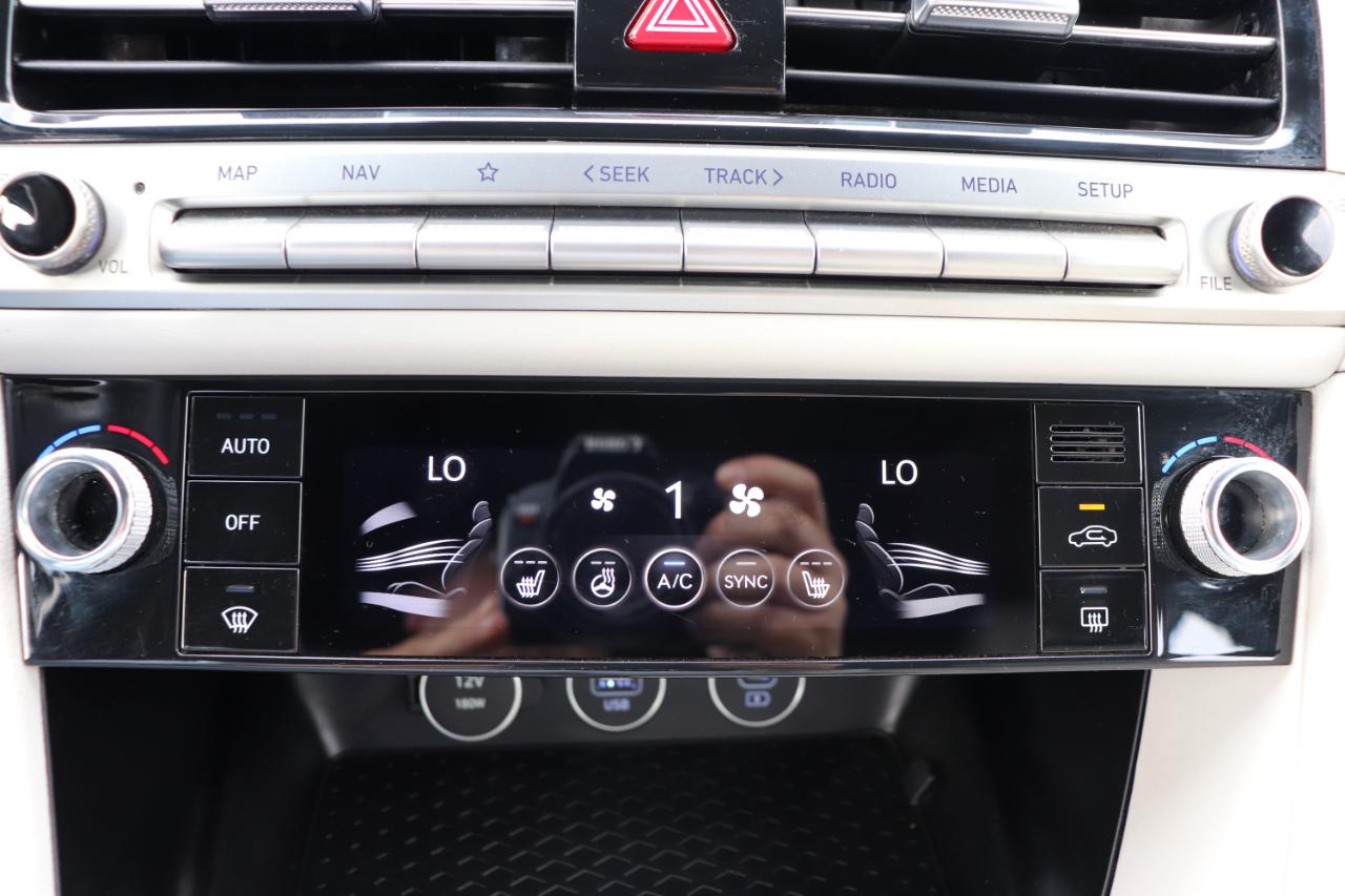 Genesis G70 2.5T AWD 2025
