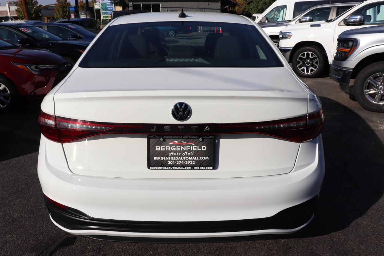 Volkswagen Jetta Sport Auto 2025
