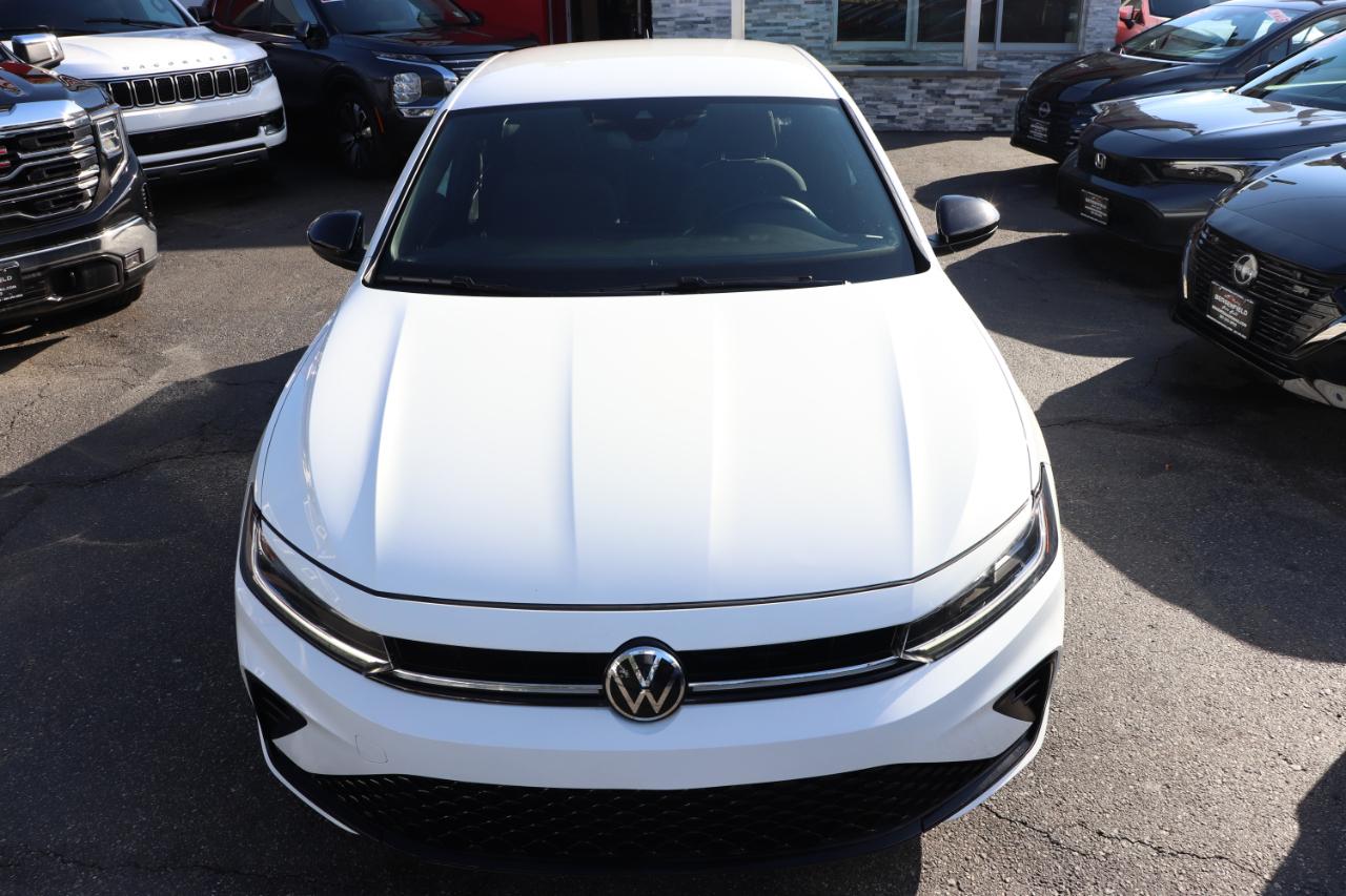 Volkswagen Jetta Sport Auto 2025