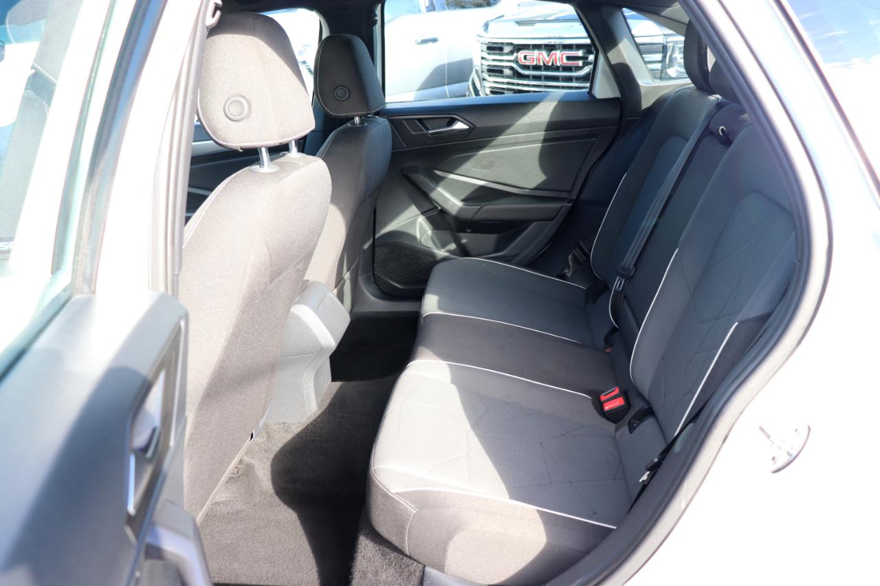 Volkswagen Jetta Sport Auto 2025