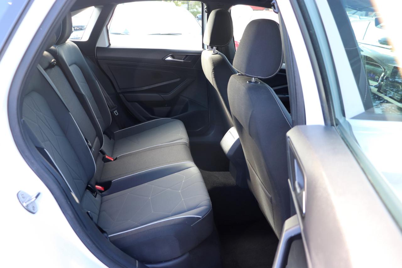 Volkswagen Jetta Sport Auto 2025