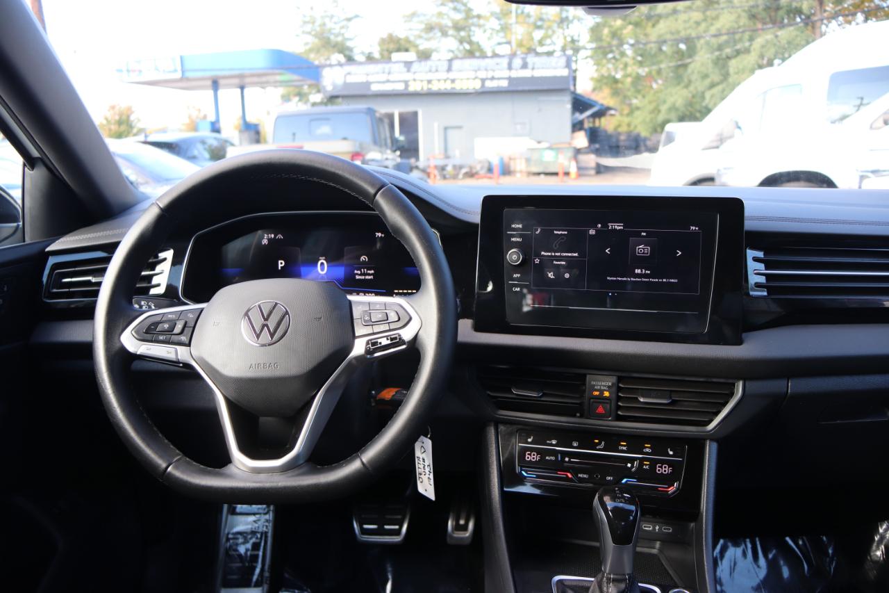 Volkswagen Jetta Sport Auto 2025