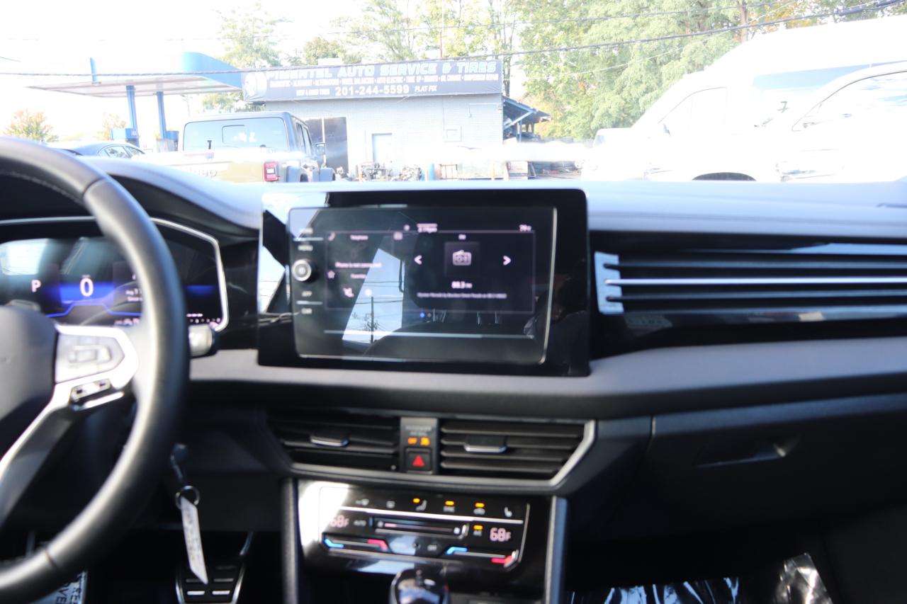 Volkswagen Jetta Sport Auto 2025