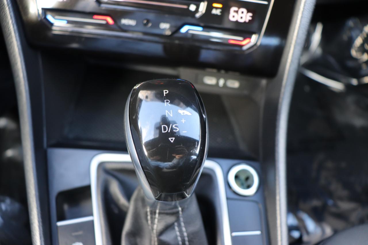 Volkswagen Jetta Sport Auto 2025