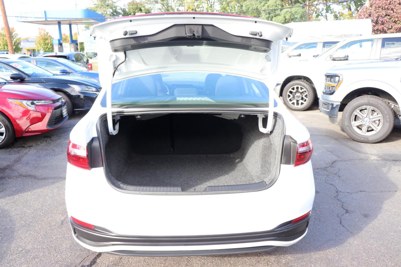 Volkswagen Jetta Sport Auto 2025